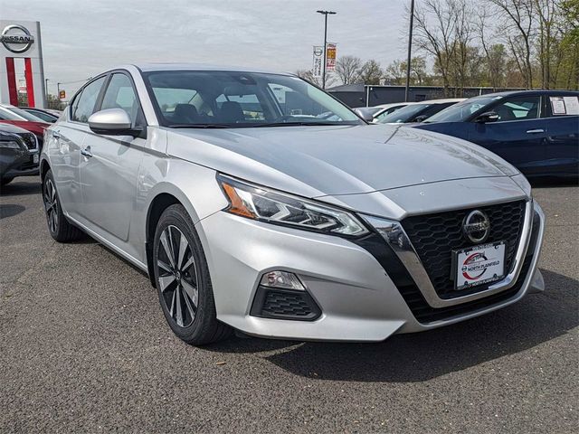 2022 Nissan Altima 2.5 SV