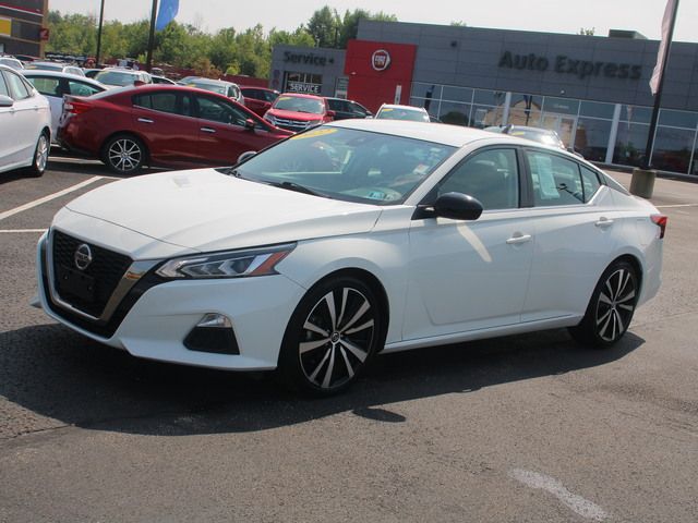 2022 Nissan Altima 2.5 SR