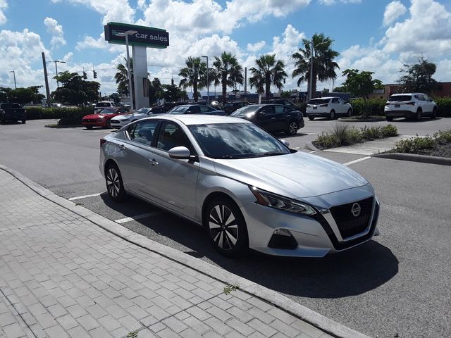 2022 Nissan Altima 2.5 SV