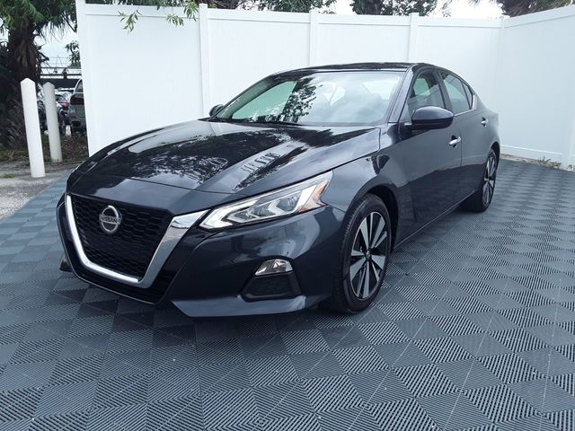 2022 Nissan Altima 2.5 SV