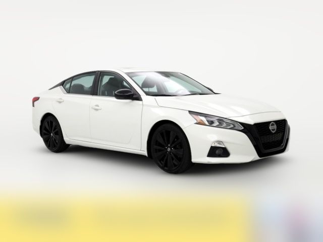 2022 Nissan Altima 2.5 SR