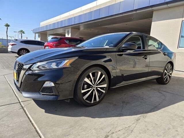 2022 Nissan Altima 2.5 SR