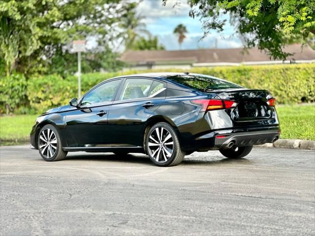 2022 Nissan Altima 2.5 SR