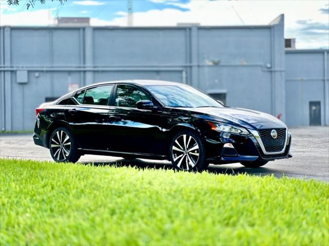 2022 Nissan Altima 2.5 SR