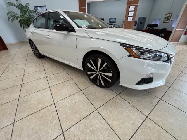 2022 Nissan Altima 2.5 SR