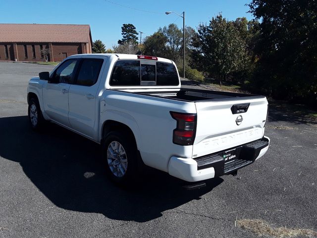 2022 Nissan Frontier SV