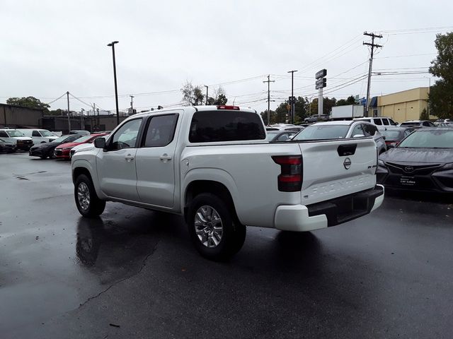 2022 Nissan Frontier SV