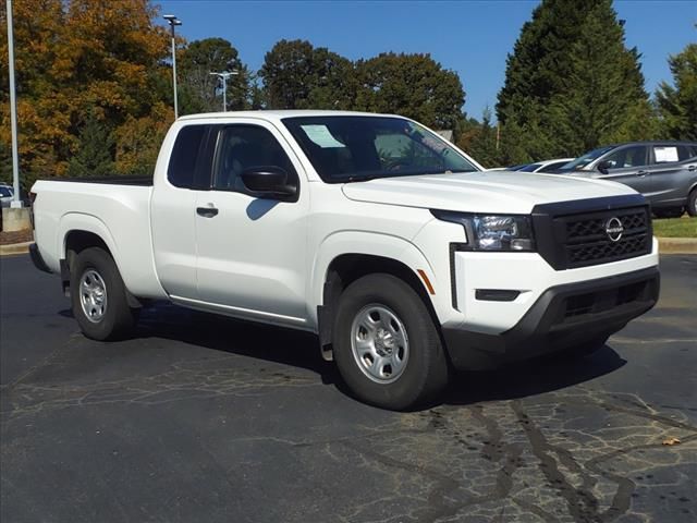 2022 Nissan Frontier S