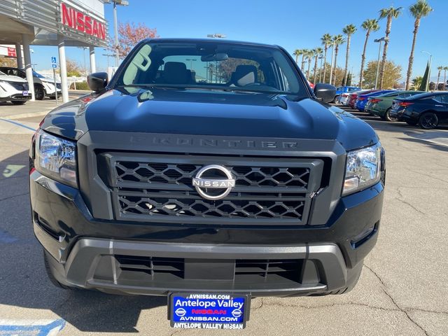 2022 Nissan Frontier S