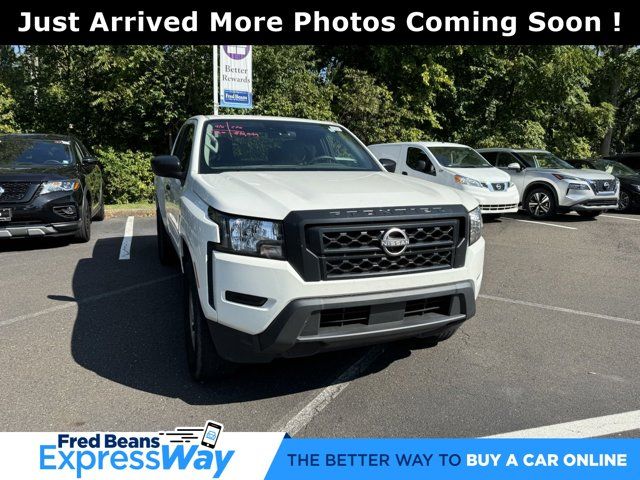 2022 Nissan Frontier S