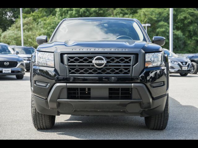 2022 Nissan Frontier S