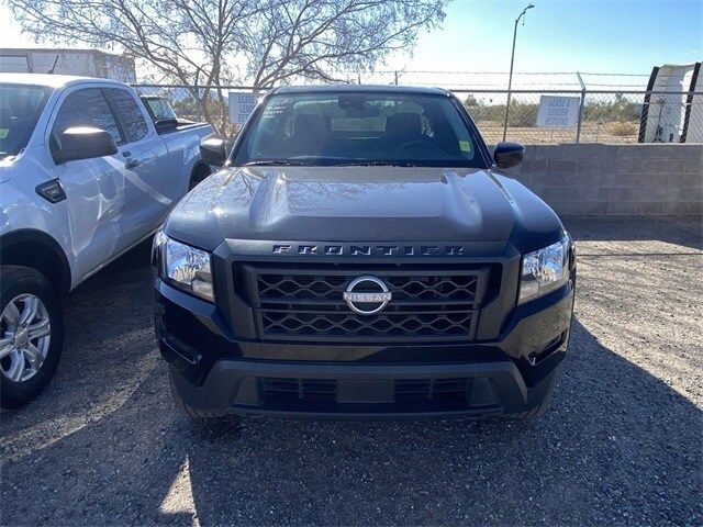 2022 Nissan Frontier S