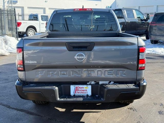 2022 Nissan Frontier S