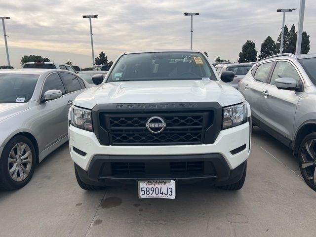 2022 Nissan Frontier S