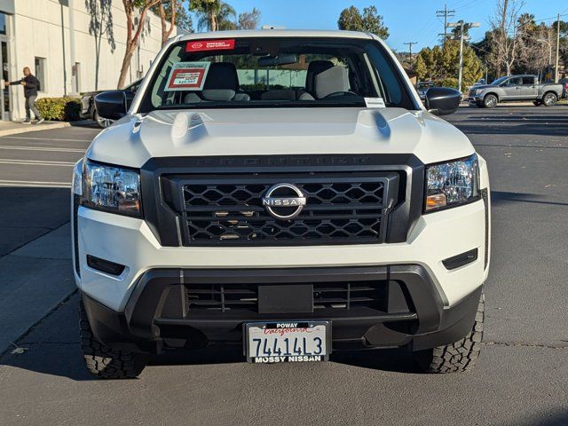 2022 Nissan Frontier S