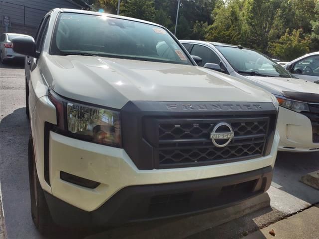 2022 Nissan Frontier S