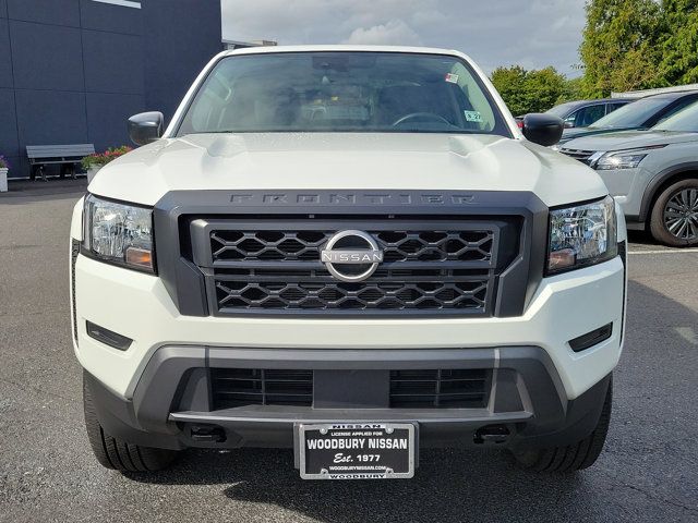 2022 Nissan Frontier S