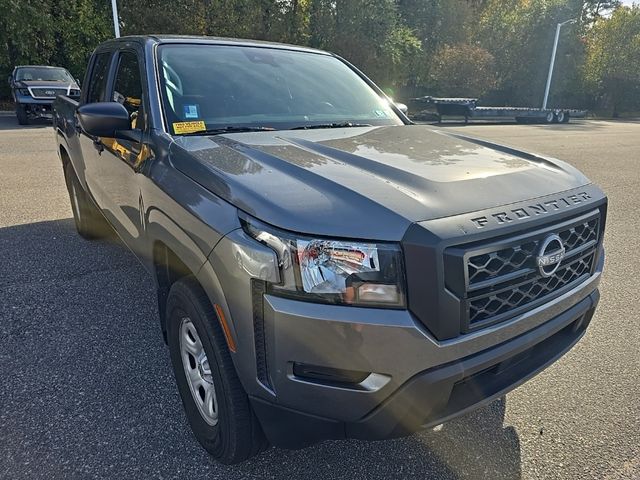 2022 Nissan Frontier S