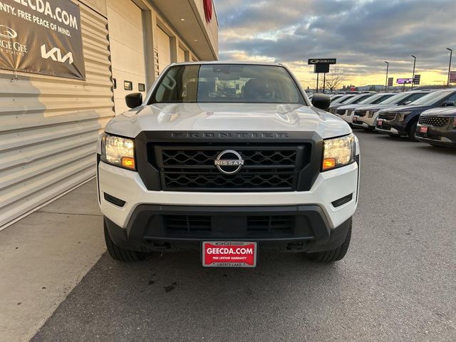 2022 Nissan Frontier S