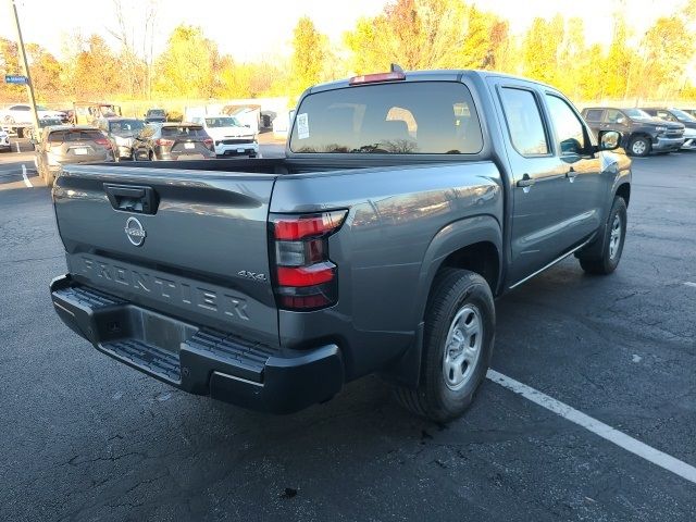 2022 Nissan Frontier S