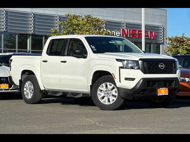 2022 Nissan Frontier S