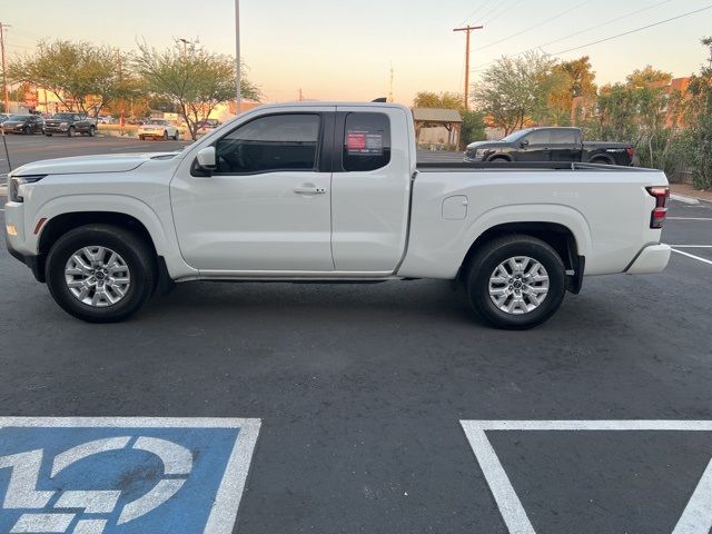 2022 Nissan Frontier SV