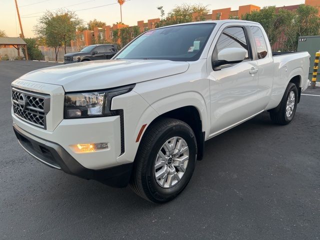 2022 Nissan Frontier SV