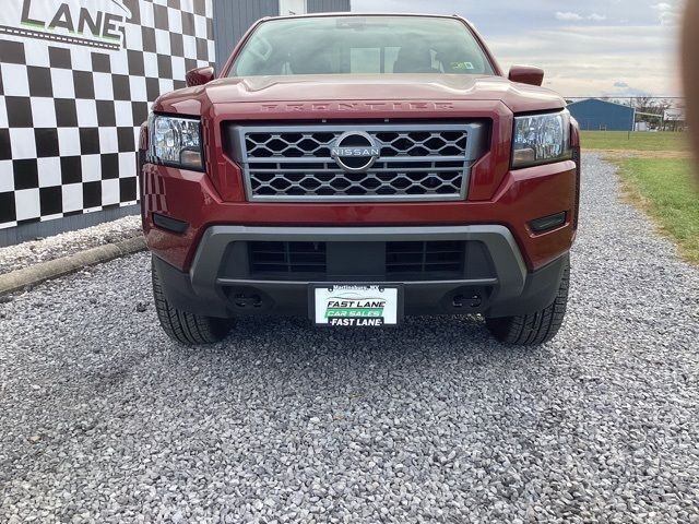 2022 Nissan Frontier SV