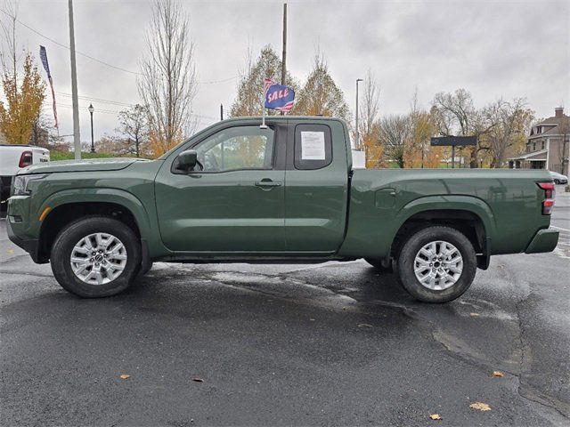 2022 Nissan Frontier SV