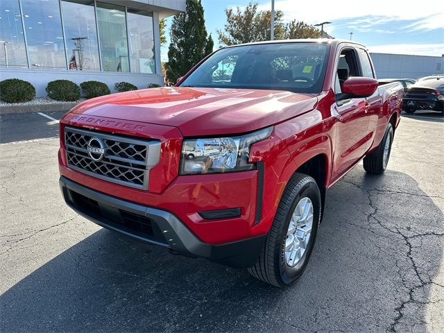 2022 Nissan Frontier SV