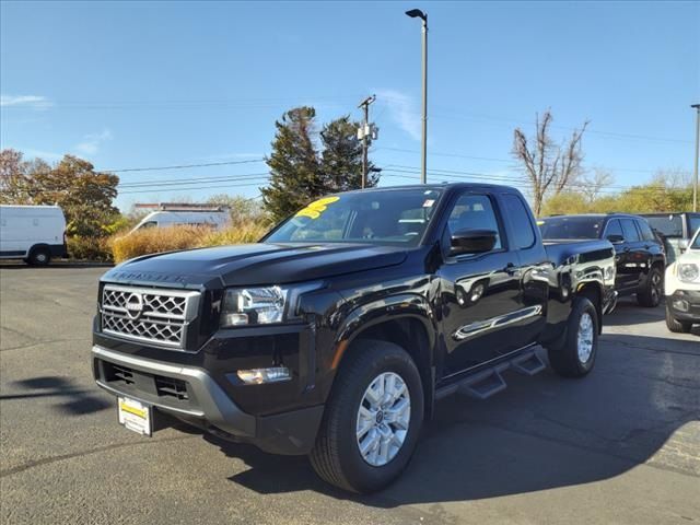 2022 Nissan Frontier SV