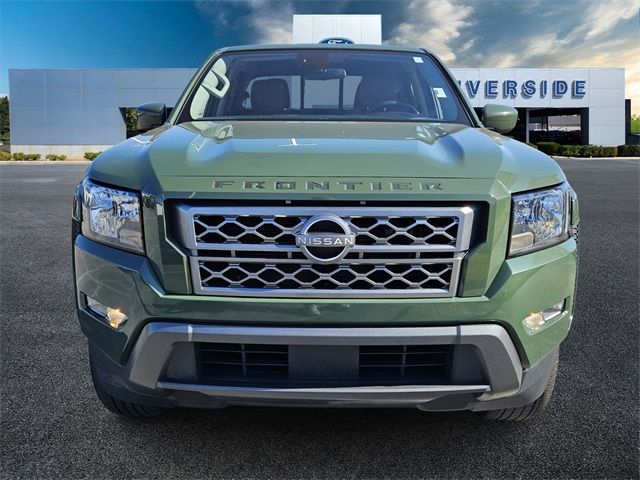2022 Nissan Frontier SV
