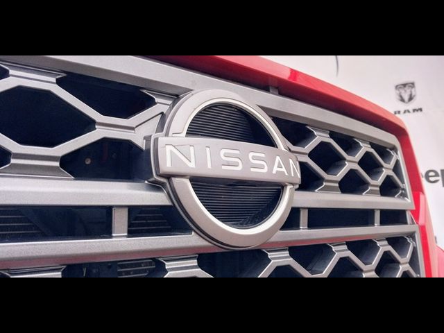 2022 Nissan Frontier SV