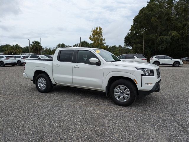 2022 Nissan Frontier SV