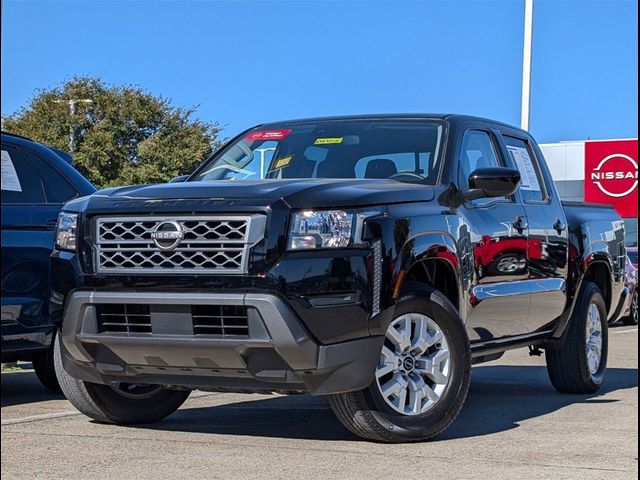 2022 Nissan Frontier SV