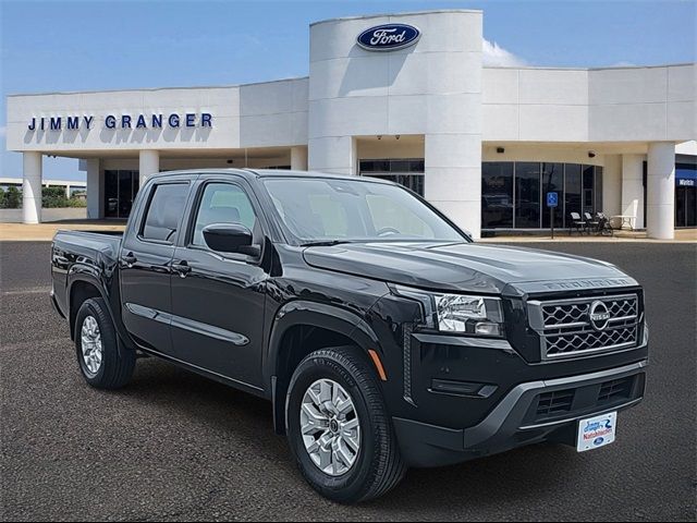 2022 Nissan Frontier SV