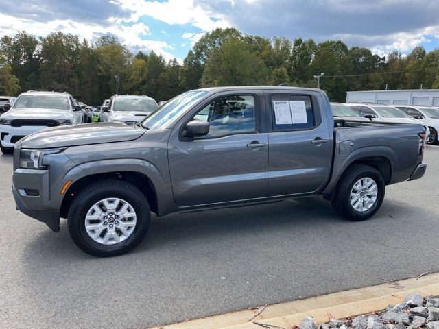 2022 Nissan Frontier SV