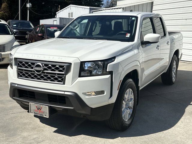 2022 Nissan Frontier SV