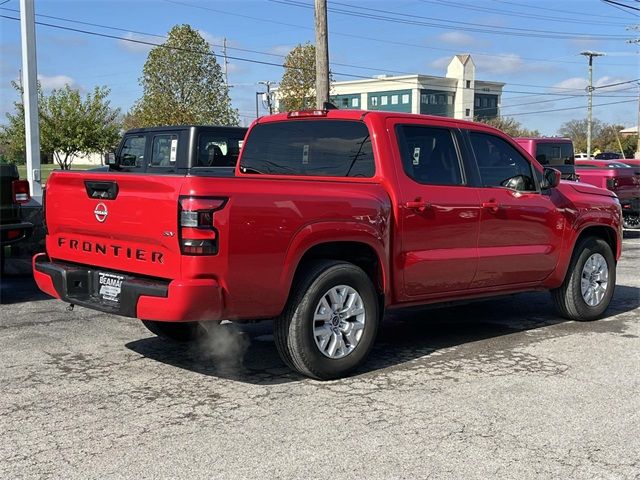 2022 Nissan Frontier SV