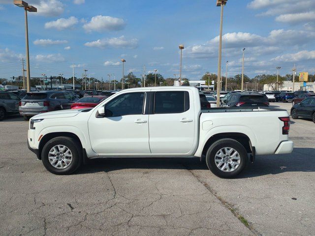 2022 Nissan Frontier SV