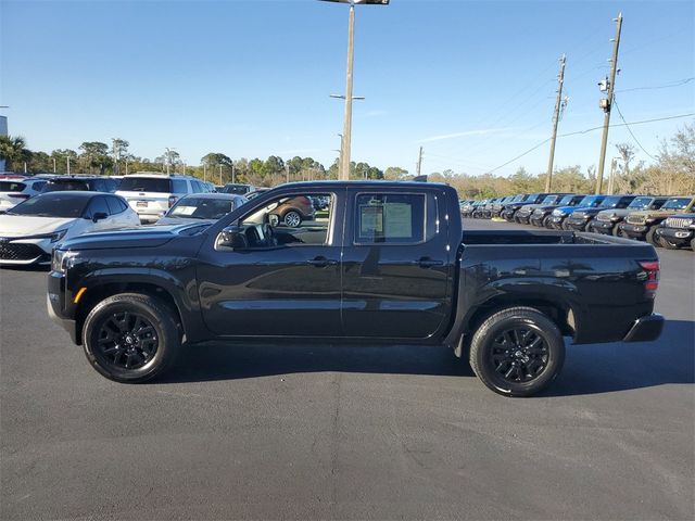 2022 Nissan Frontier SV