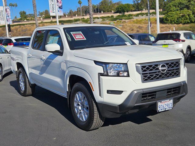 2022 Nissan Frontier SV