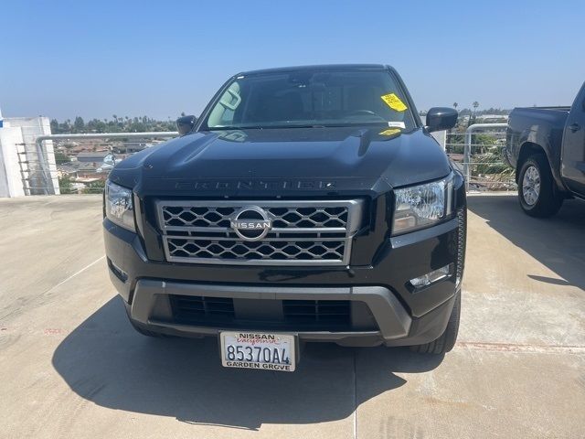 2022 Nissan Frontier SV