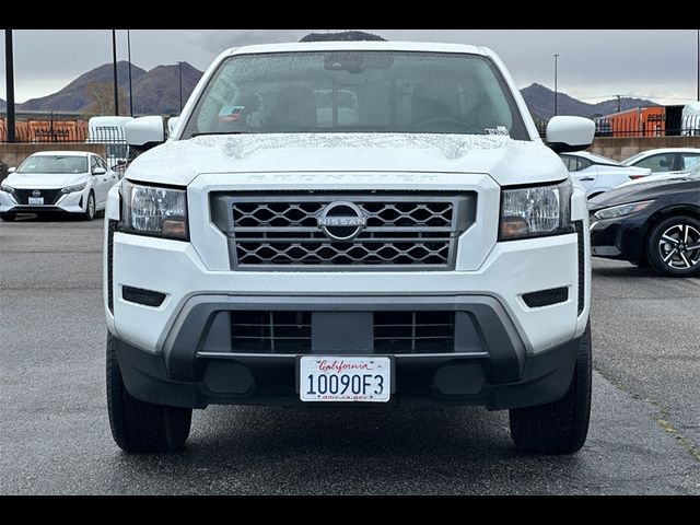 2022 Nissan Frontier SV