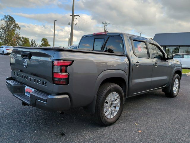 2022 Nissan Frontier SV