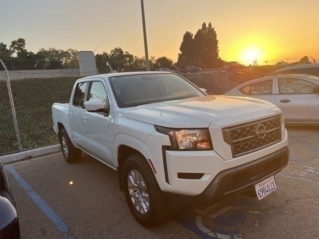 2022 Nissan Frontier SV