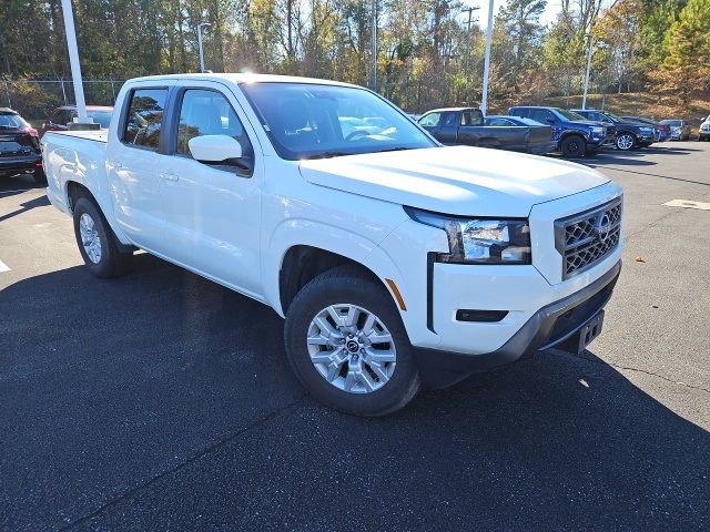 2022 Nissan Frontier SV