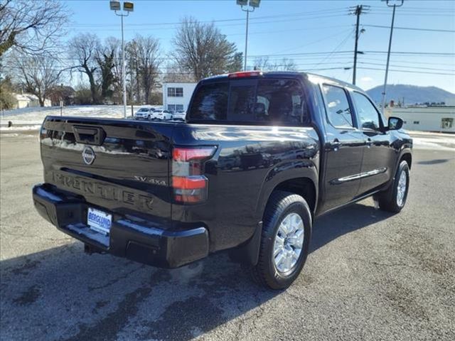 2022 Nissan Frontier SV