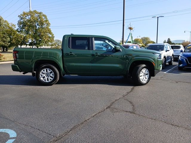 2022 Nissan Frontier SV