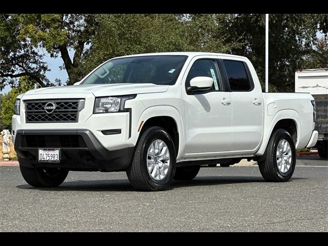 2022 Nissan Frontier SV